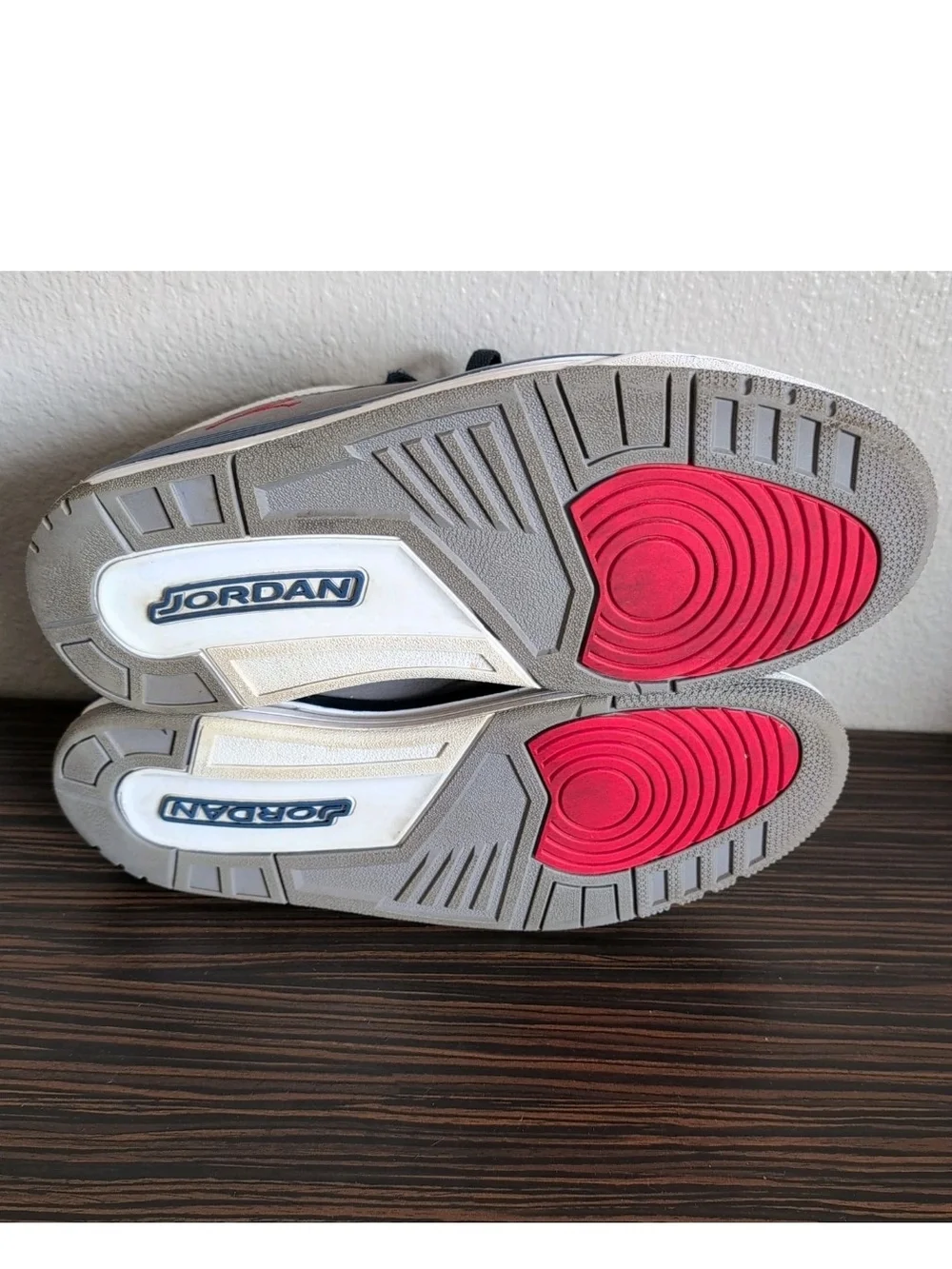 Jordan colors mid